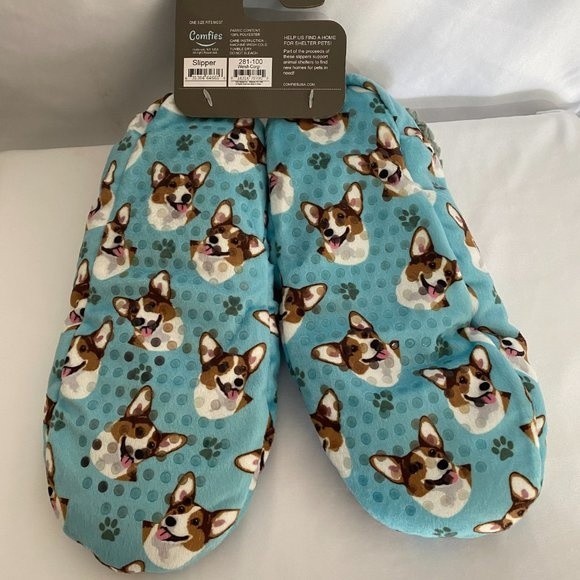 Comfies "It's Like Walking on Clouds" One Size Fits Most Slipper with Welsh Corg - Picture 4 of 8